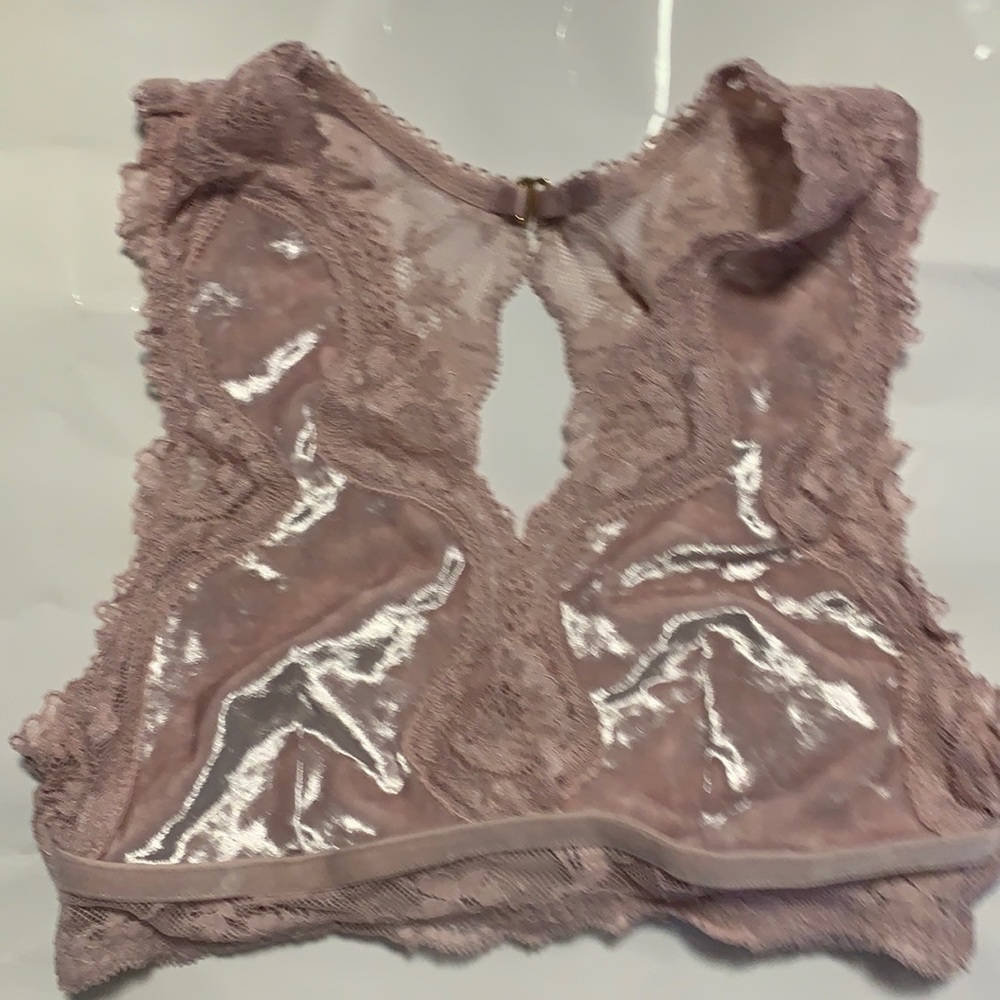 VICTORIA’S SECRET Crushed Velvet Bralette